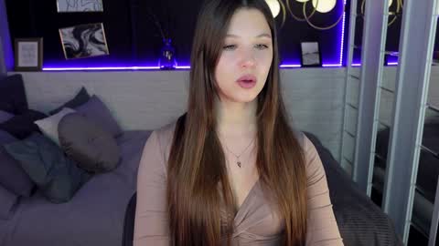 Eliza online show from 01-17-25, 04:36