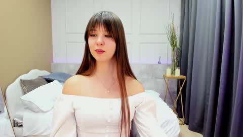 Eliza online show from 02-02-25, 07:35