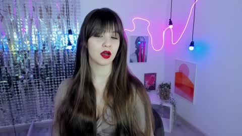 Eliza online show from 02-07-25, 07:27