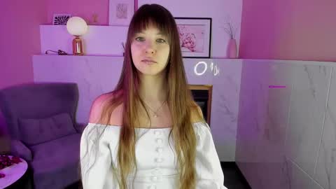 Eliza online show from 02-18-25, 01:33