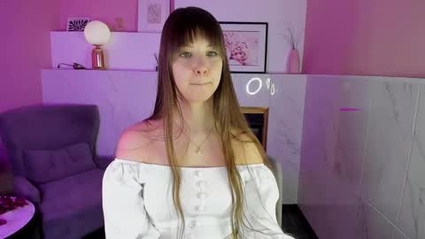 Eliza online show from 02-18-25, 04:37