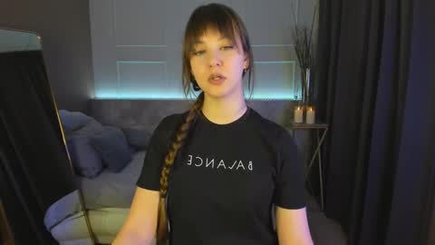 Eliza online show from 02-20-25, 01:40