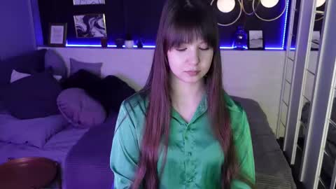 Eliza online show from 02-21-25, 01:44