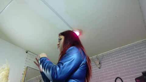   online show from 12-17-25, 08:48