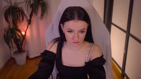 elizzza_ online show from 01-25-25, 04:13