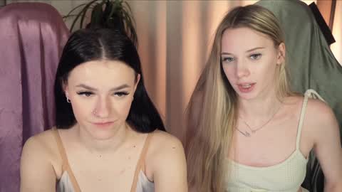 elizzza_ online show from 02-02-25, 03:28