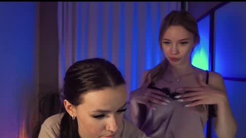 elizzza_ online show from 02-08-25, 07:26