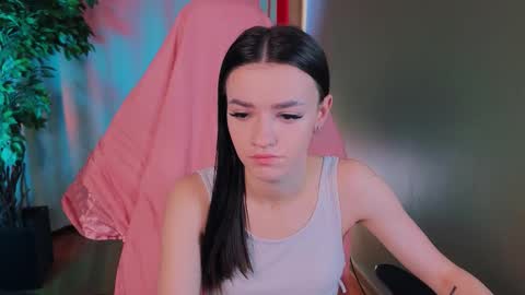 elizzza_ online show from 09-26-25, 05:33