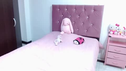 Ella  online show from 02-25-25, 06:14