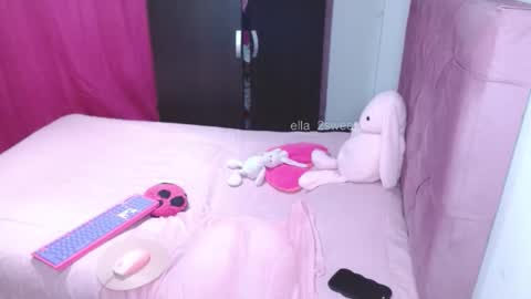 Ella  online show from 09-26-25, 02:48