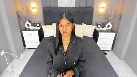 Snapshot of ella______ chatting on 12-08-24, 08:41 Ella online show from 12-08-24, 08:41