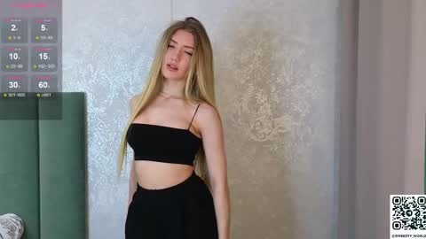 Ella online show from 03-06-25, 03:13