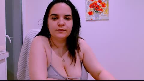 Ella  online show from 04-10-26, 07:07