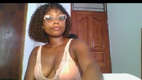 Ella online show from 03-10-25, 10:48