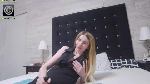 ella_lizzie online show from 10-20-25, 06:41