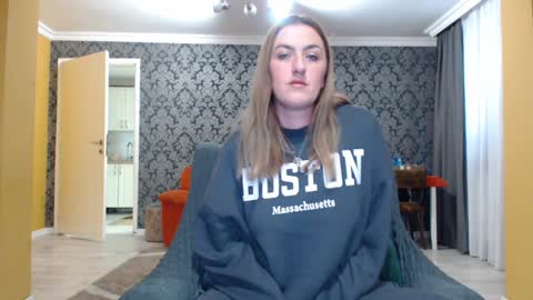 Snapshot of ella_max_live chatting on 01-14-25, 08:20 Ella Max online show from 01-14-25, 08:20