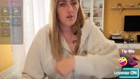 Snapshot of ella_max_live chatting on 09-27-25, 06:51 Ella Max online show from 09-27-25, 06:51