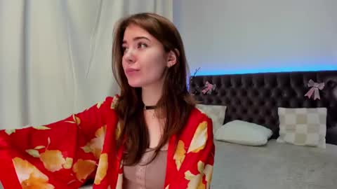 Snapshot of ella_mayers chatting on 02-03-25, 03:31 Ella Mayers online show from 02-03-25, 03:31