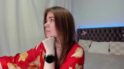 Snapshot of ella_mayers chatting on 02-04-25, 03:33 Ella Mayers online show from 02-04-25, 03:33