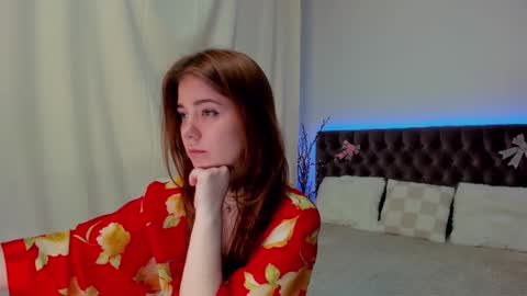 Snapshot of ella_mayers chatting on 02-12-25, 04:44 Ella Mayers online show from 02-12-25, 04:44