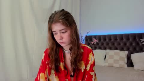 Snapshot of ella_mayers chatting on 02-15-25, 04:36 Ella Mayers online show from 02-15-25, 04:36