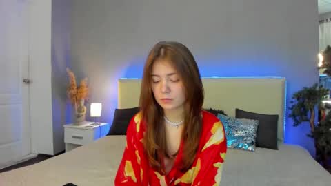 Snapshot of ella_mayers chatting on 02-23-25, 04:57 Ella Mayers online show from 02-23-25, 04:57