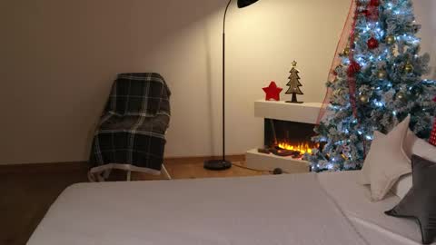 Ella online show from 12-20-24, 07:28