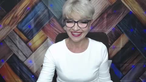 EllaBonito online show from 09-12-25, 05:29