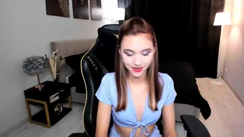 ellacurtis online show from 11-30-25, 05:06