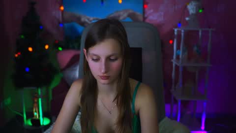 Ella online show from 01-07-25, 02:51