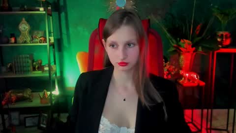 Ella online show from 02-28-25, 06:41