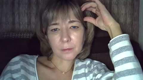 ellajohnsonx online show from 12-19-24, 05:50