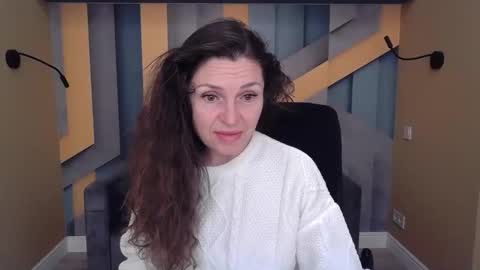 EllaLongs online show from 10-19-25, 11:33