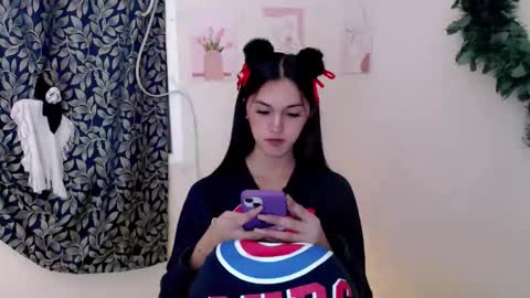 ELLA online show from 11-02-25, 10:17