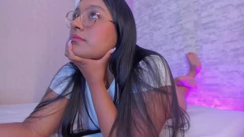 Ella online show from 02-14-25, 07:28