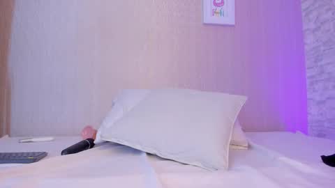 Ella online show from 02-14-25, 10:38