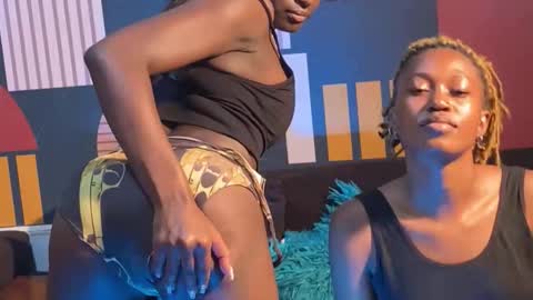 Ellanda Dolly online show from 11-07-25, 10:10