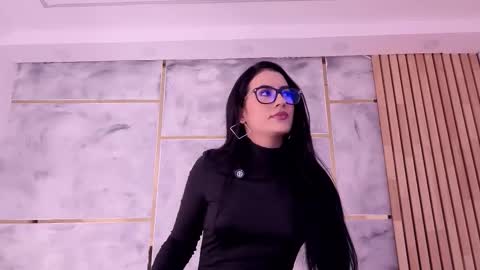  ella  online show from 02-07-26, 11:25