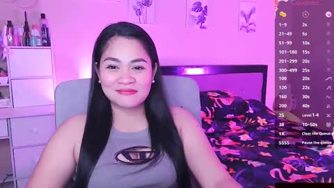 Snapshot of elleelle123 chatting on 12-17-24, 01:16 Ann online show from 12-17-24, 01:16