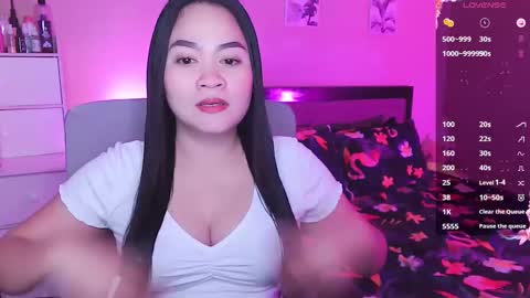 Snapshot of elleelle123 chatting on 12-26-24, 01:07 Ann online show from 12-26-24, 01:07