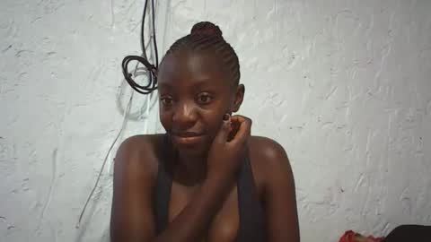 aishamalia online show from 11-03-25, 12:39