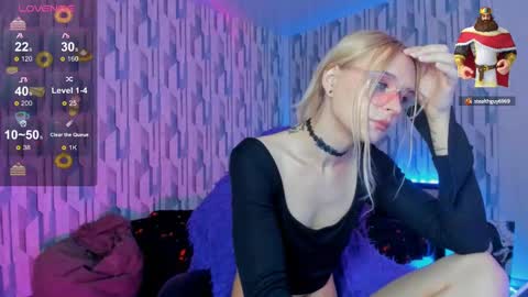 Ellie online show from 02-20-25, 10:37