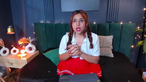 Ellie Taylor online show from 12-28-24, 01:08