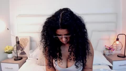  Ellie   online show from 12-23-24, 03:12