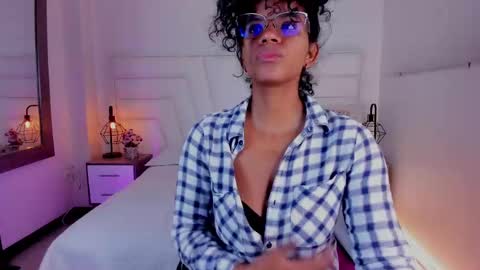  Ellie   online show from 03-07-25, 12:23