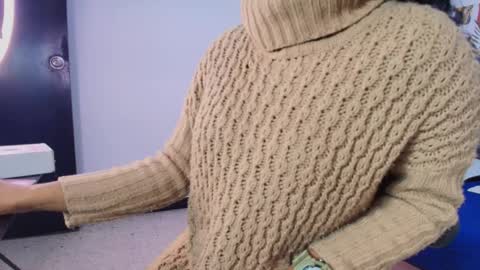  Ellie   online show from 09-09-25, 11:54