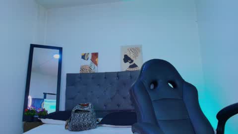  Ellie   online show from 09-18-25, 11:56