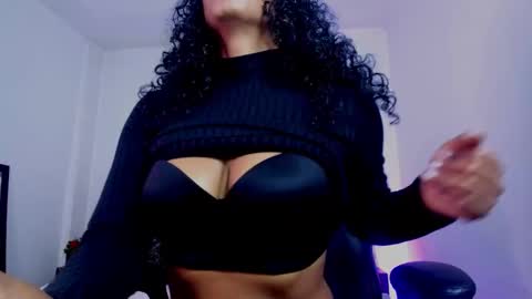  Ellie   online show from 09-30-25, 02:00