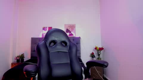  Ellie   online show from 11-13-25, 12:48