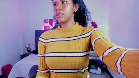  Ellie   online show from 12-20-25, 02:57